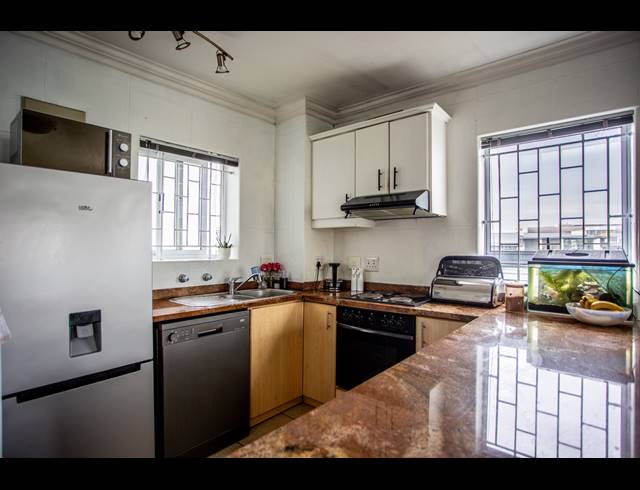 2 BEDROOM APARTMENT RENTED IN TYGER WATERFRONT